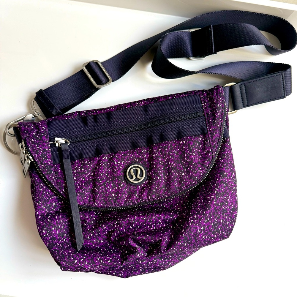 Lululemon Festival Convertible Bag Flashback Static Powdered Rose Tender Violet